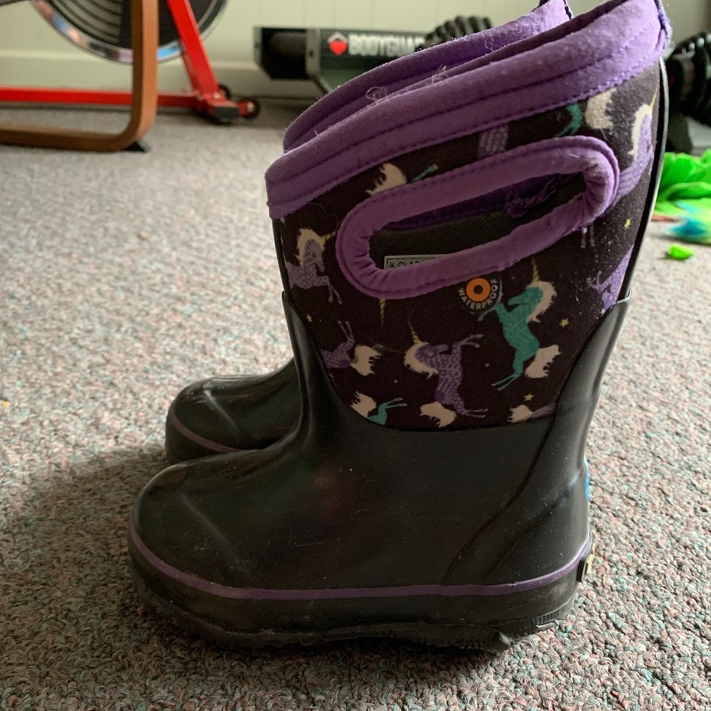 Unicorn toddler classic bogs size 7